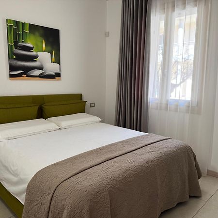 De Luxe Apartments Dolce Vita Sirmione Extérieur photo