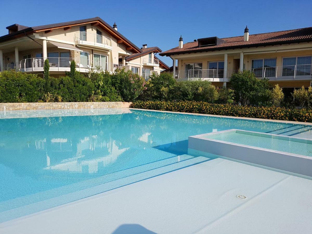 De Luxe Apartments Dolce Vita Sirmione Extérieur photo